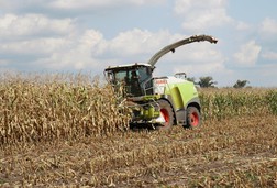 Řezačka Claas Jaguar 950 + Orbis 750