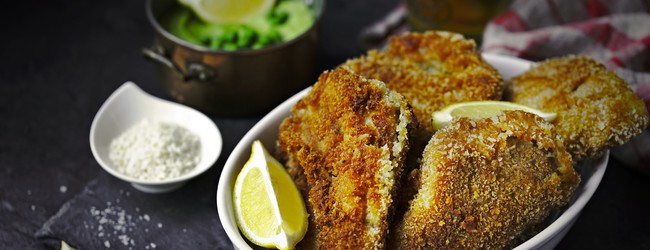 Sumeček smažený v pivním těstíčku a panko strouhance